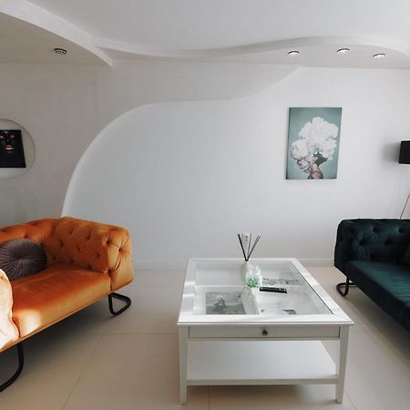 Bear'S Apartment Alba Iulia Exterior photo