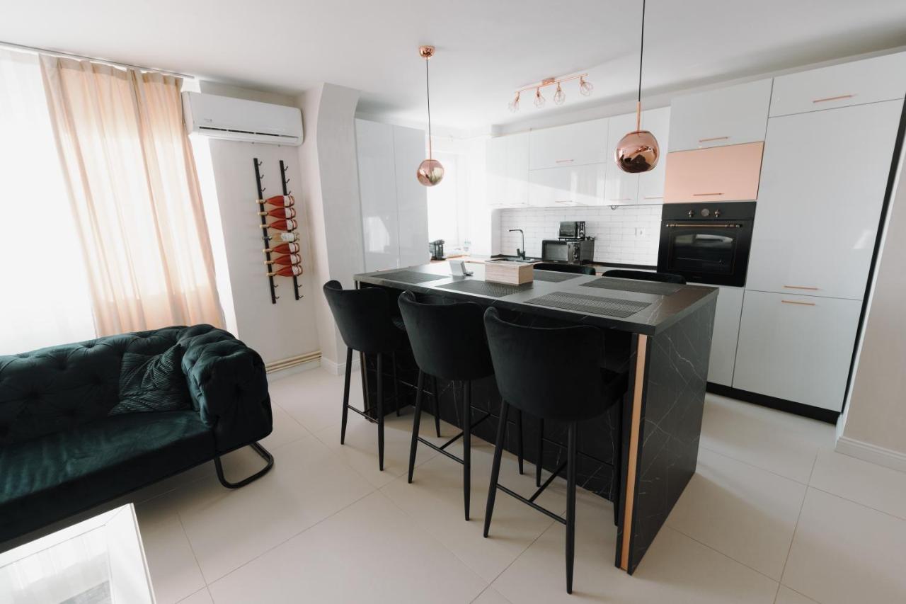 Bear'S Apartment Alba Iulia Exterior photo