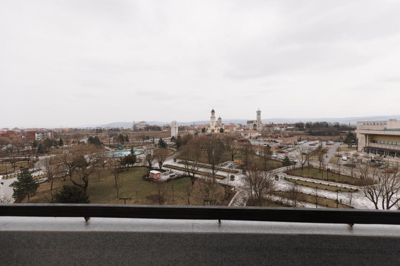 Bear'S Apartment Alba Iulia Exterior photo